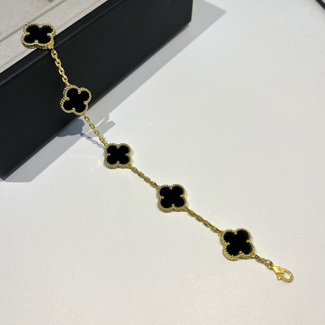 Quatrefoil 5 Motifs Bracelet, Onyx