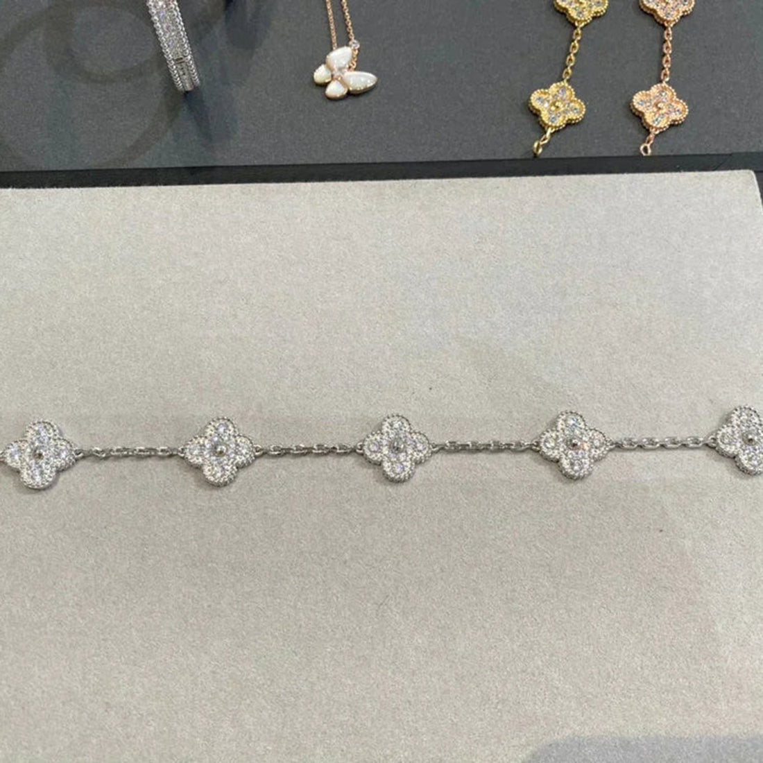 Quatrefoil 5 Motifs Bracelet, Pavé