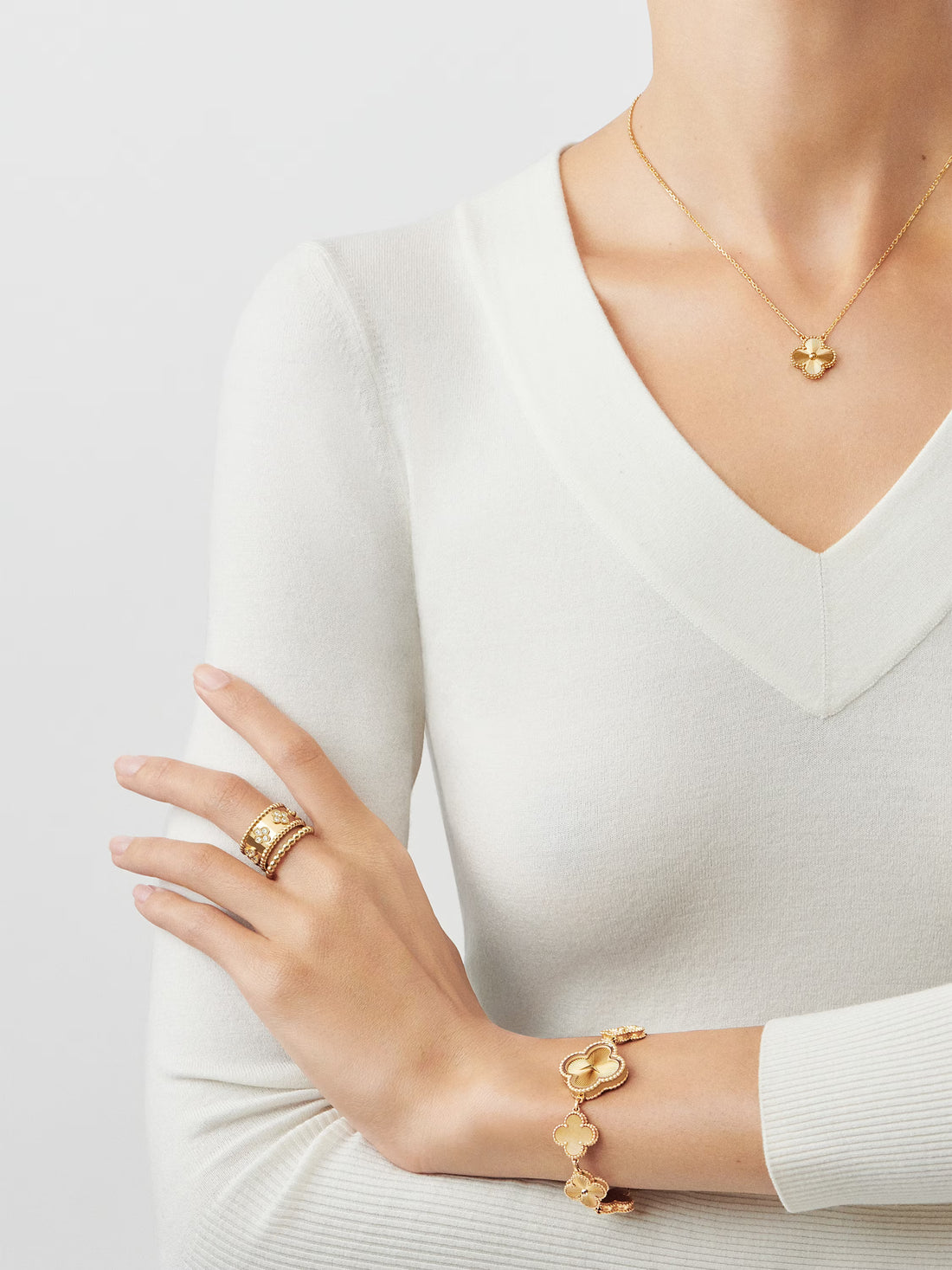 Quatrefoil Pendant Necklace