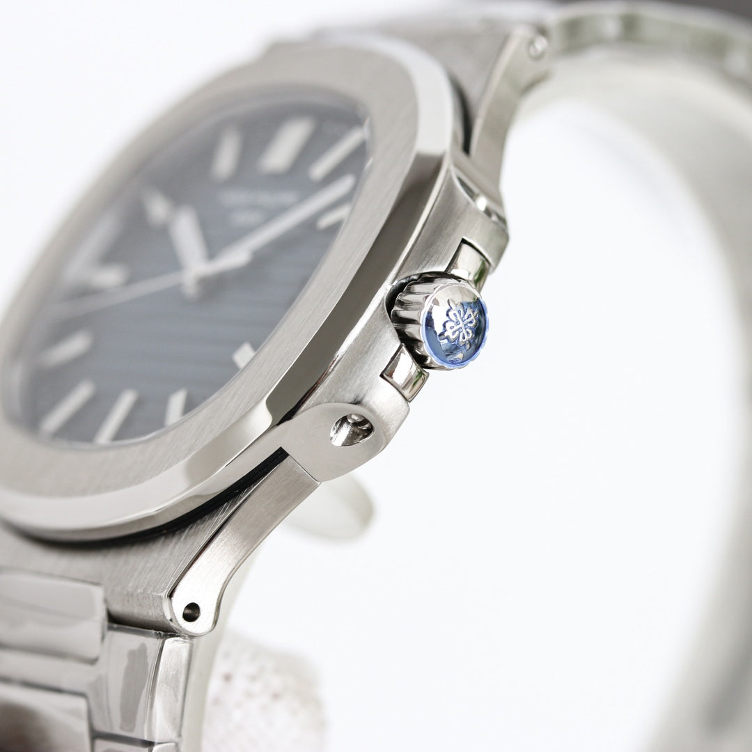 Porthole Case Watch, White Gold Tone, White, 41 mm