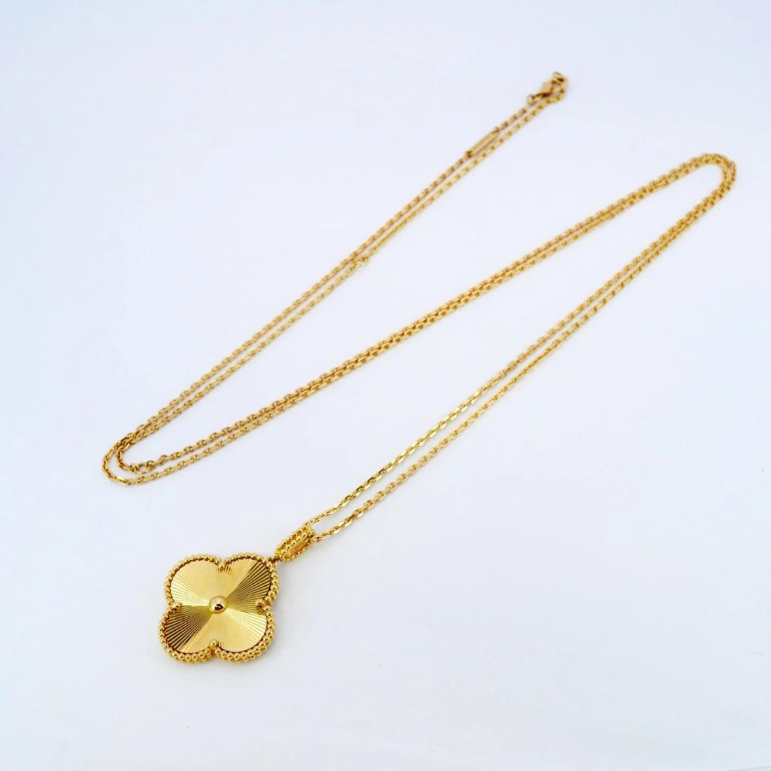Quatrefoil Long Necklace, 1 Motifs, Yellow Gold Tone