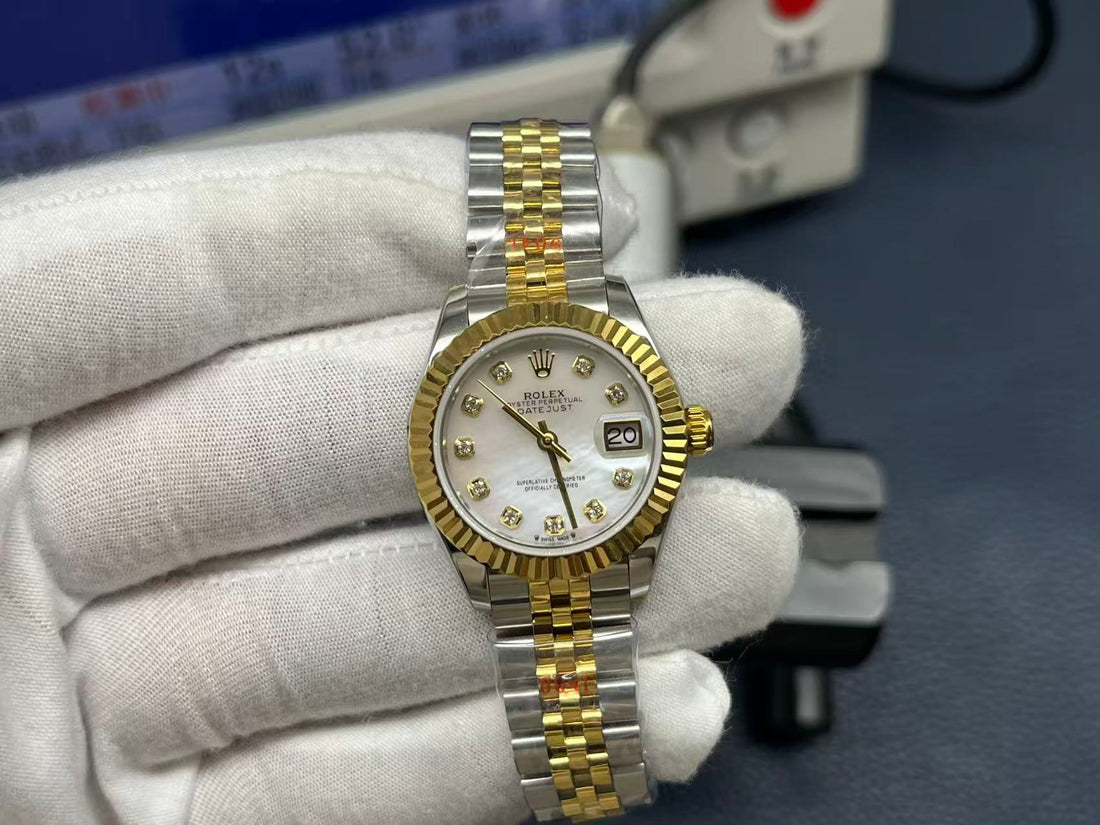 Classic Date Watch, Yellow Gold Tone, Steel, 28 mm