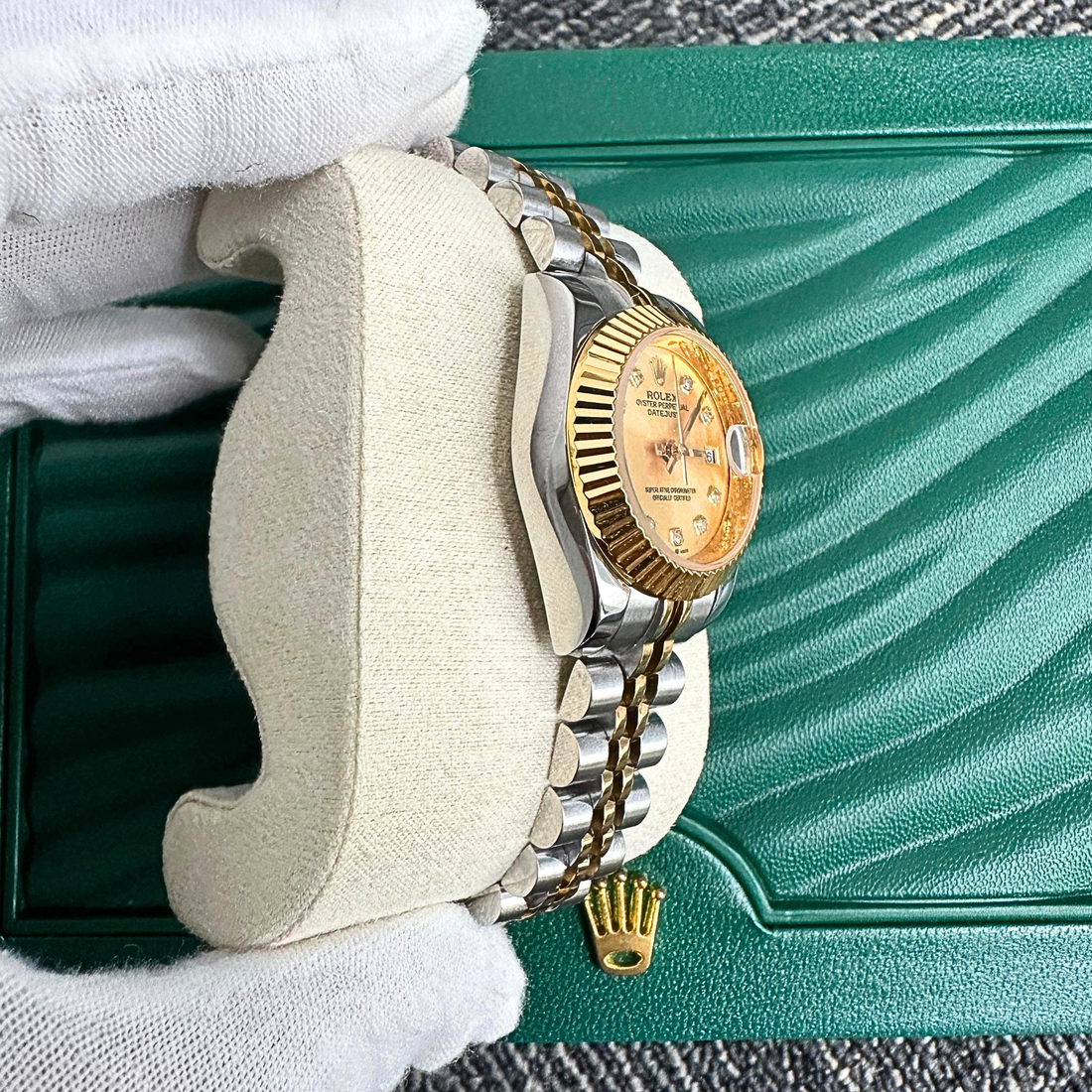 Classic Date Watch, Yellow Gold Tone, Steel, 28 mm