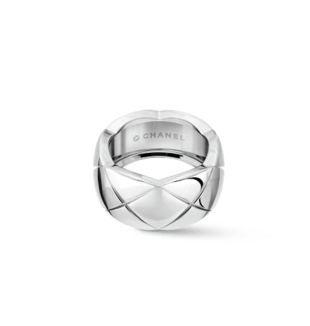 Quilted Pattern Ring, 18K, White Gold Tone, White