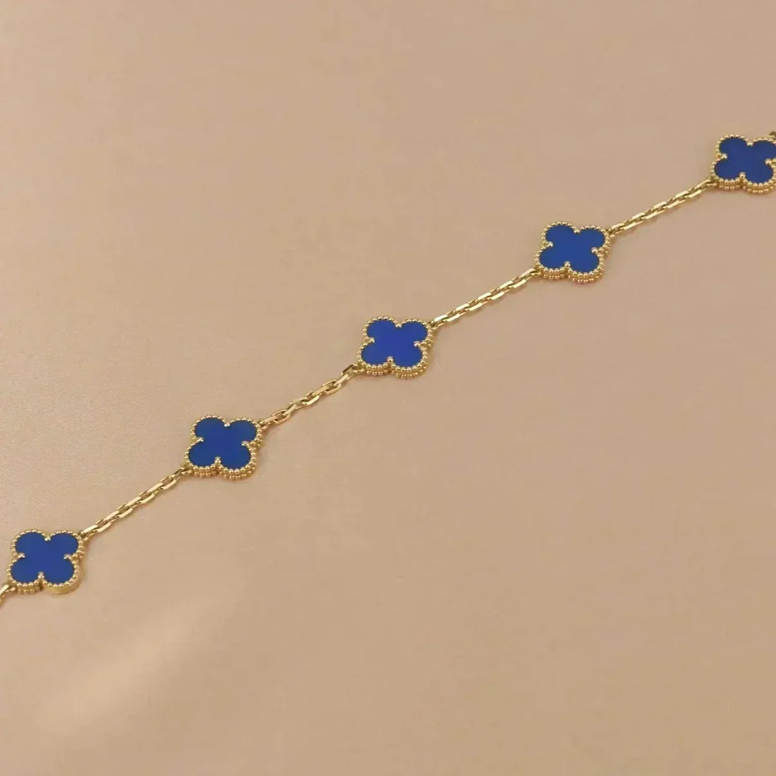 Quatrefoil 5 Motifs Bracelet, Blue Agate