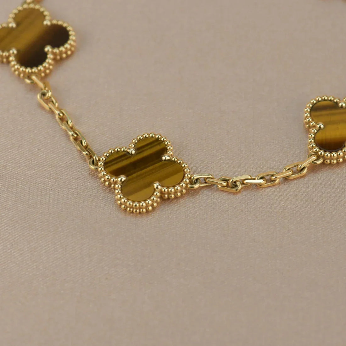 Quatrefoil 5 Motifs Bracelet, Tiger Eye