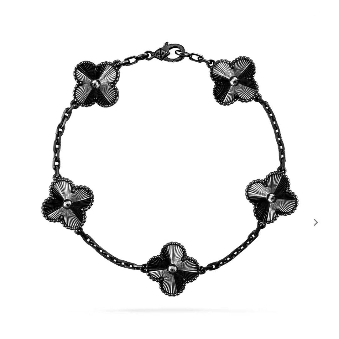 Quatrefoil 5 Motifs Bracelet, Black
