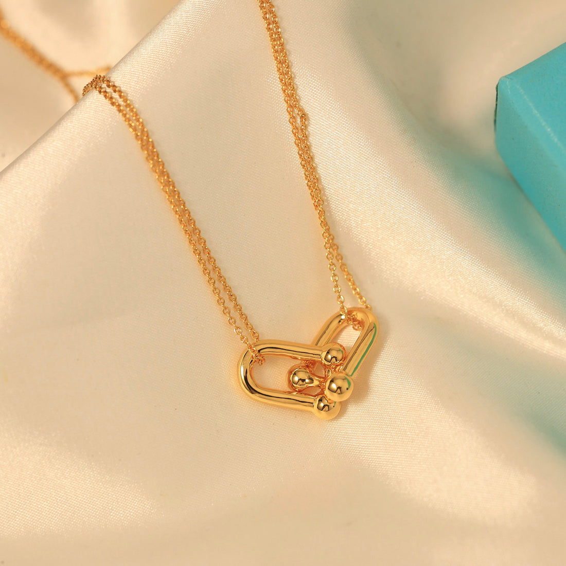 Link Pendant Necklace, Yellow Gold Tone