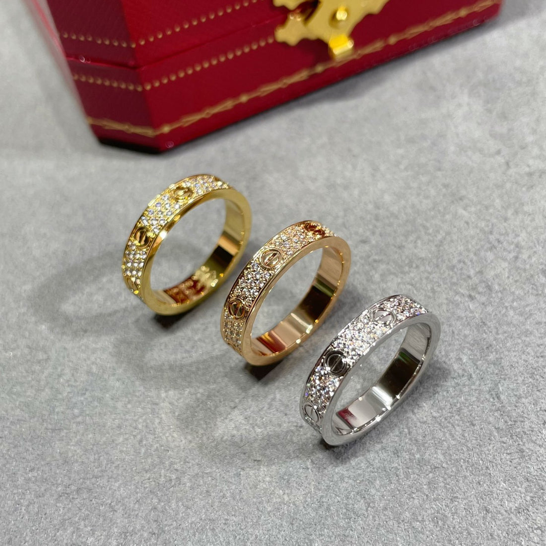 Screw-Motif Band Ring, Stone-Set, Yellow Gold Tone