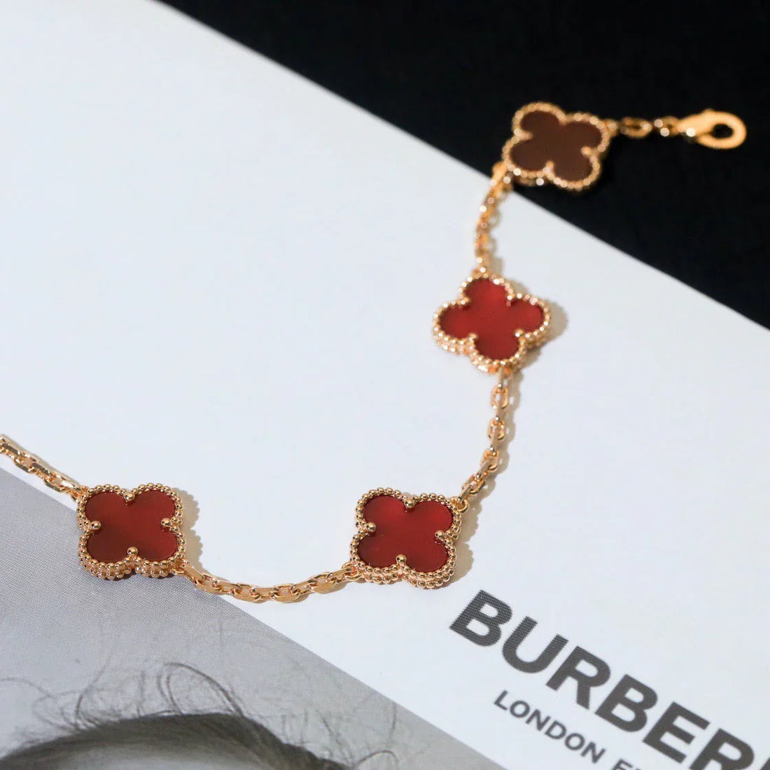 Quatrefoil 5 Motifs Bracelet, Red Carnelian