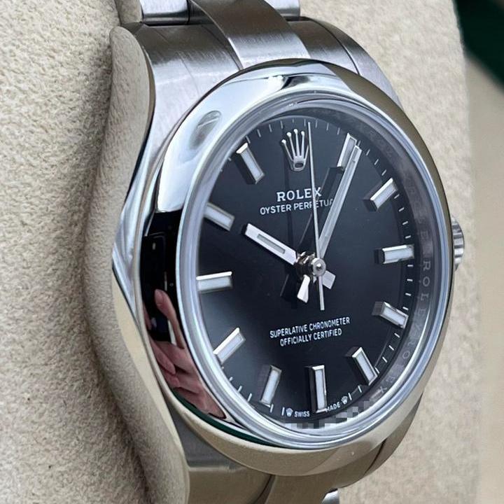 Round Automatic Watch, Steel, 28-31 mm