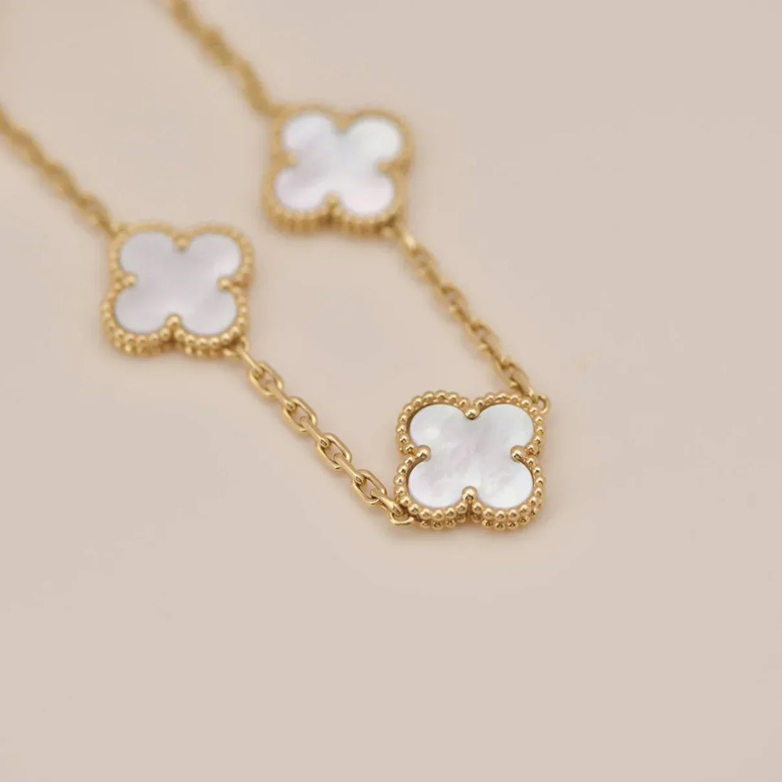 Quatrefoil 5 Motifs Bracelet, White Mother of Pearl
