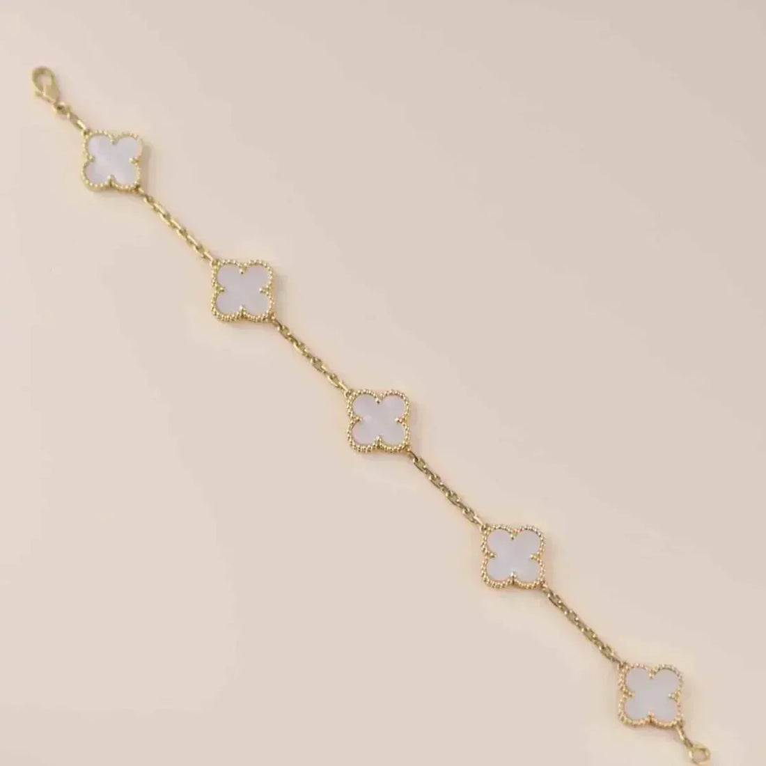 Quatrefoil 5 Motifs Bracelet, White Mother of Pearl