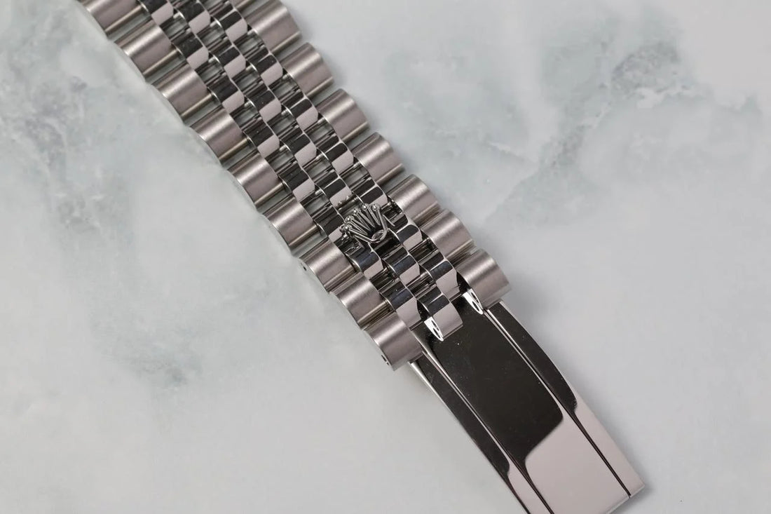 Classic Date Watch, White Gold Tone, Steel, White, 36 mm