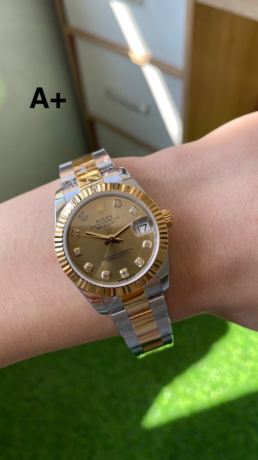 Classic Date Watch, Yellow Gold Tone, Steel, 28 mm