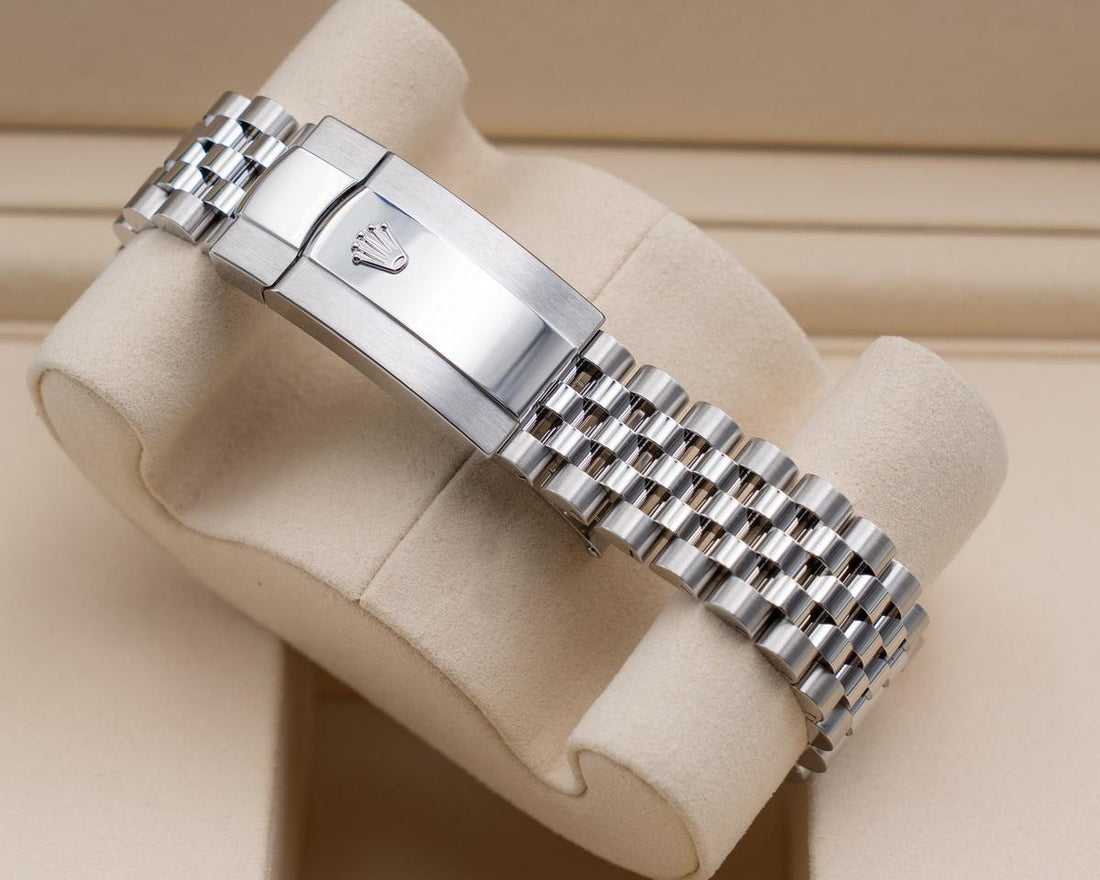 Classic Date Watch, White Gold Tone, Steel, White, 36 mm