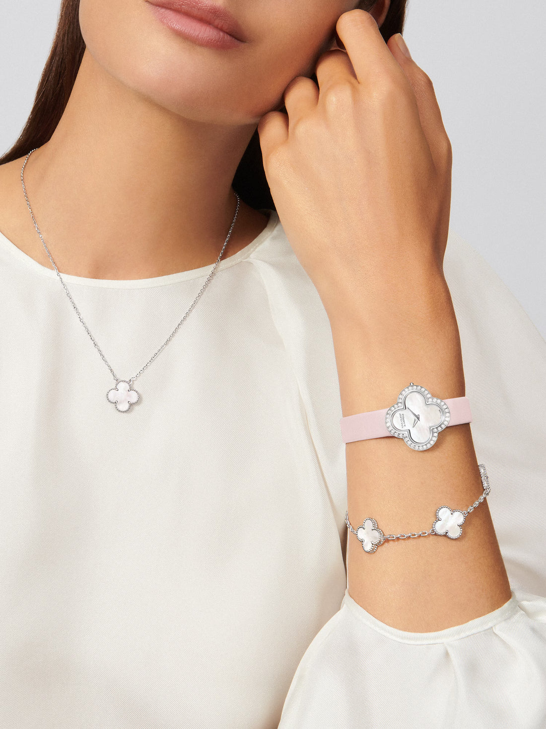 Quatrefoil Pendant Necklace, White Gold Tone
