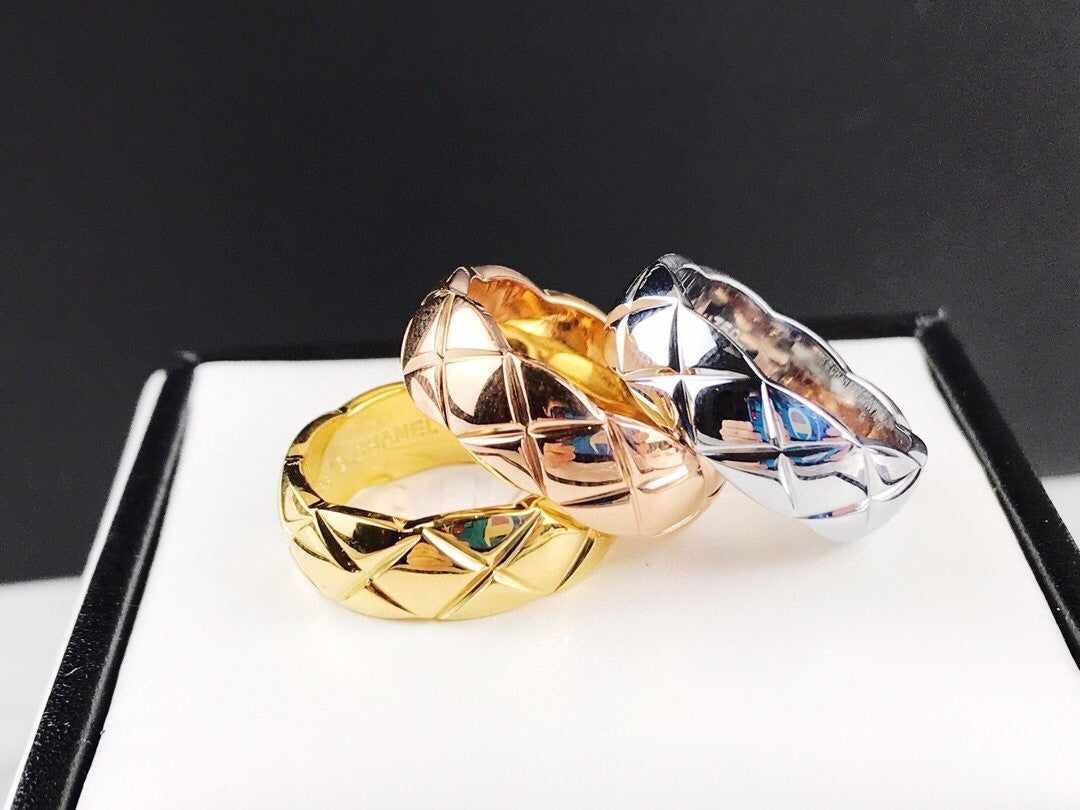 Quilted Pattern Ring, Yellow Gold Tone