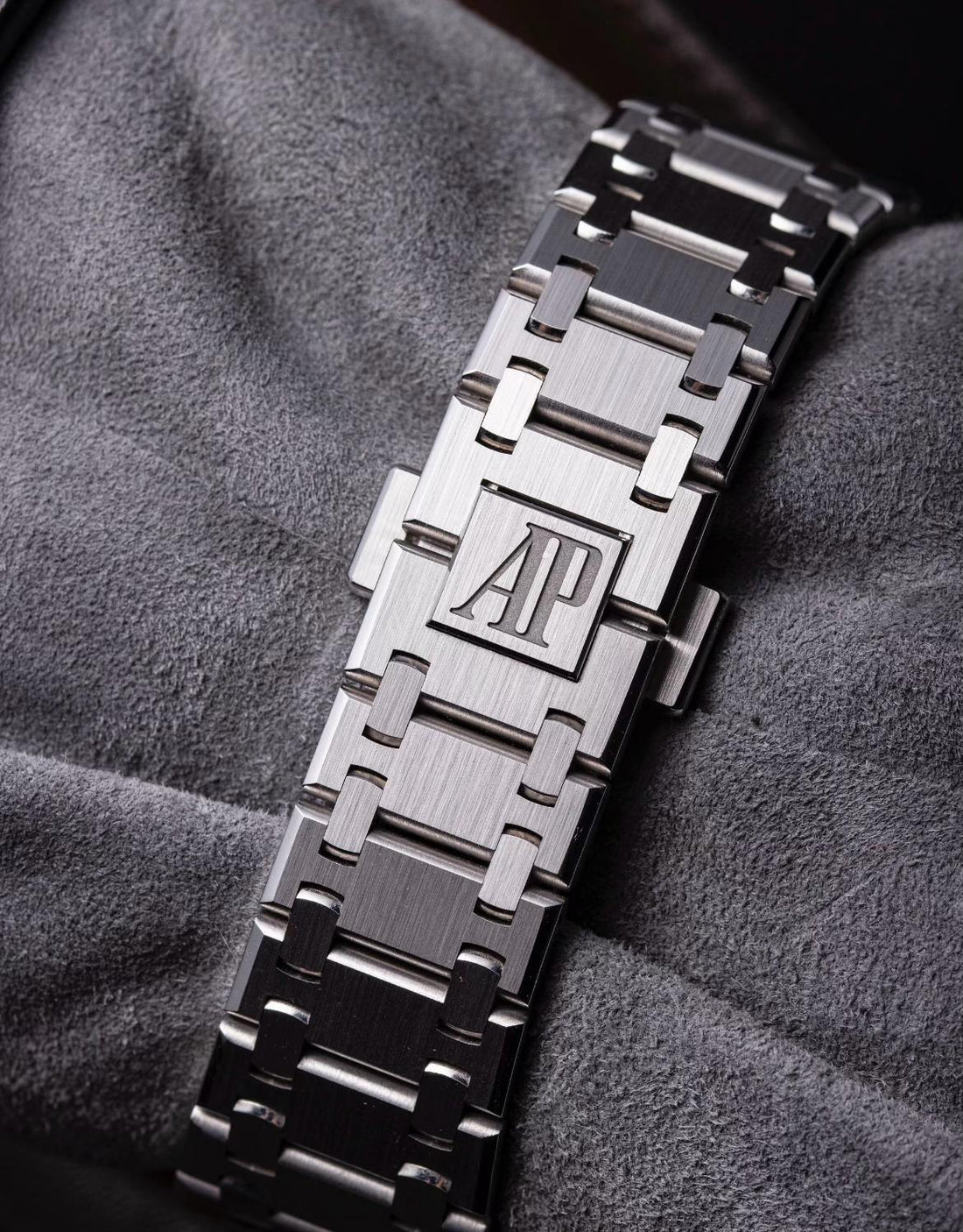 Octagonal Bezel Watch, 18K, White Gold Tone, White, 39 mm