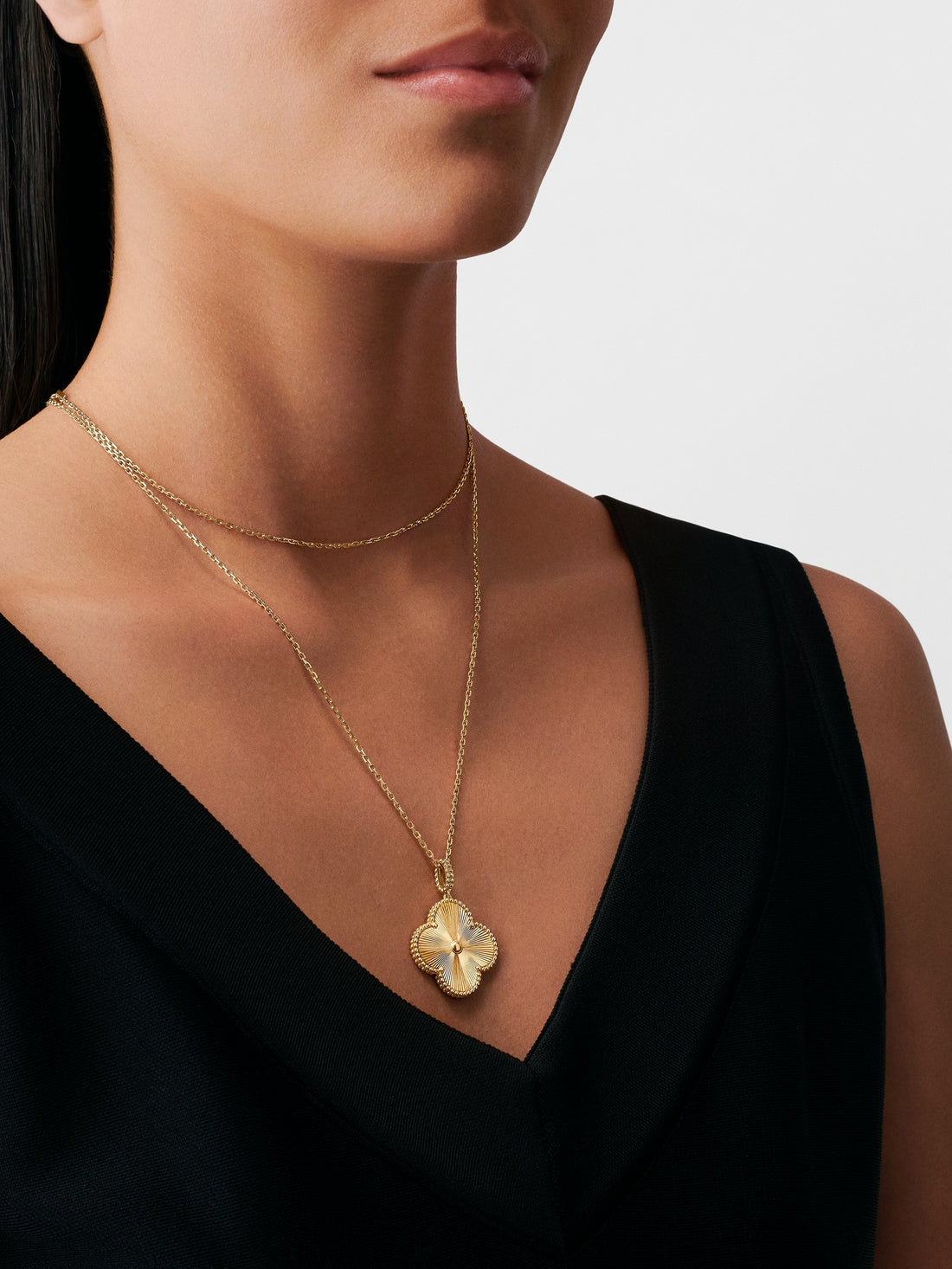 Quatrefoil Long Necklace, 1 Motifs, Yellow Gold Tone