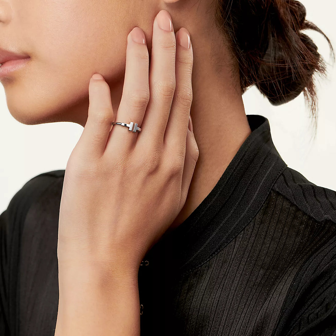 Wire Band Ring, White Gold Tone