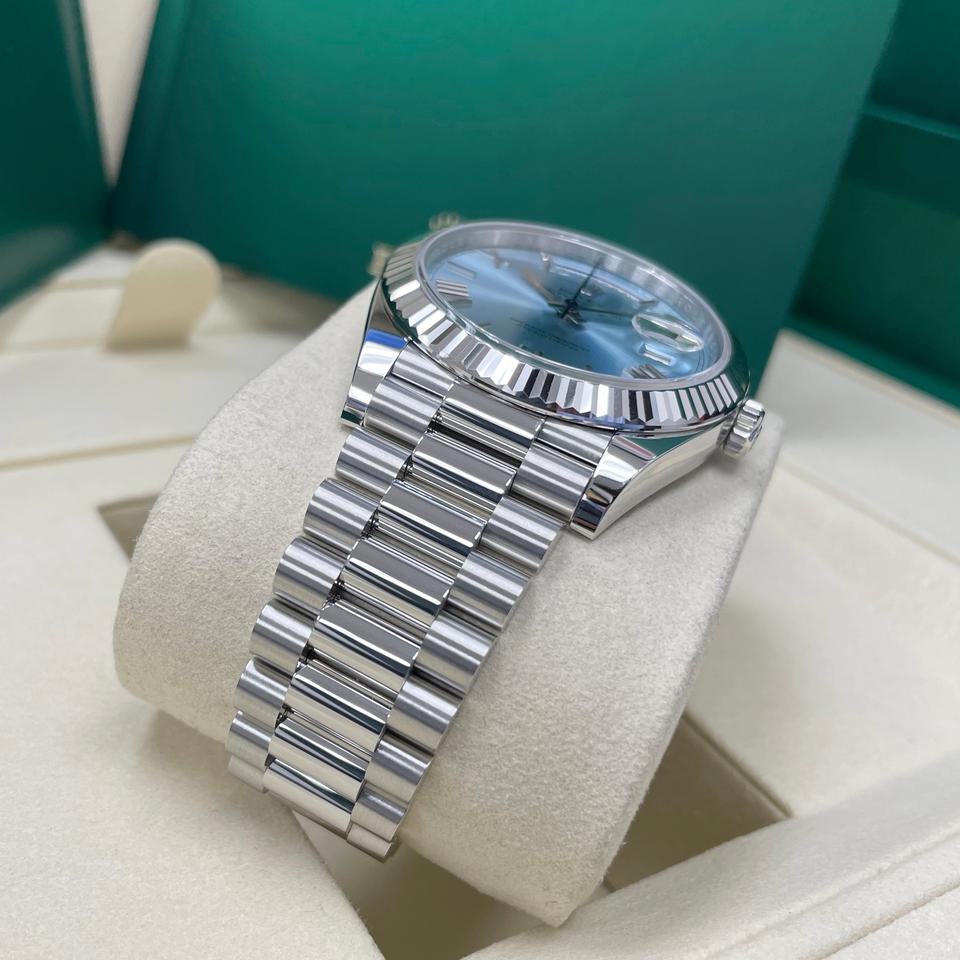 Day and Date Watch, Platinum Tone, 40 mm