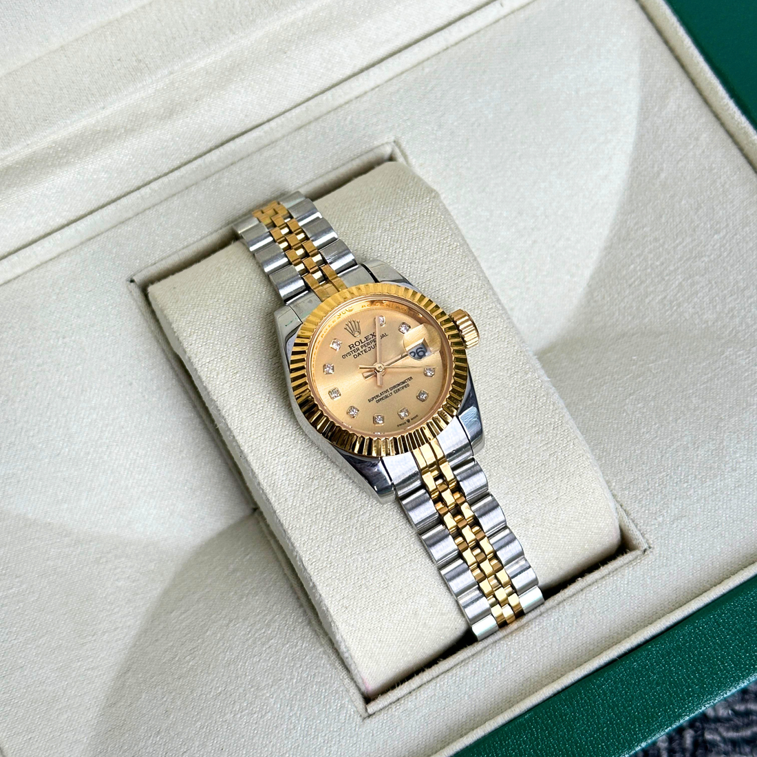 Classic Date Watch, Yellow Gold Tone, Steel, 28 mm
