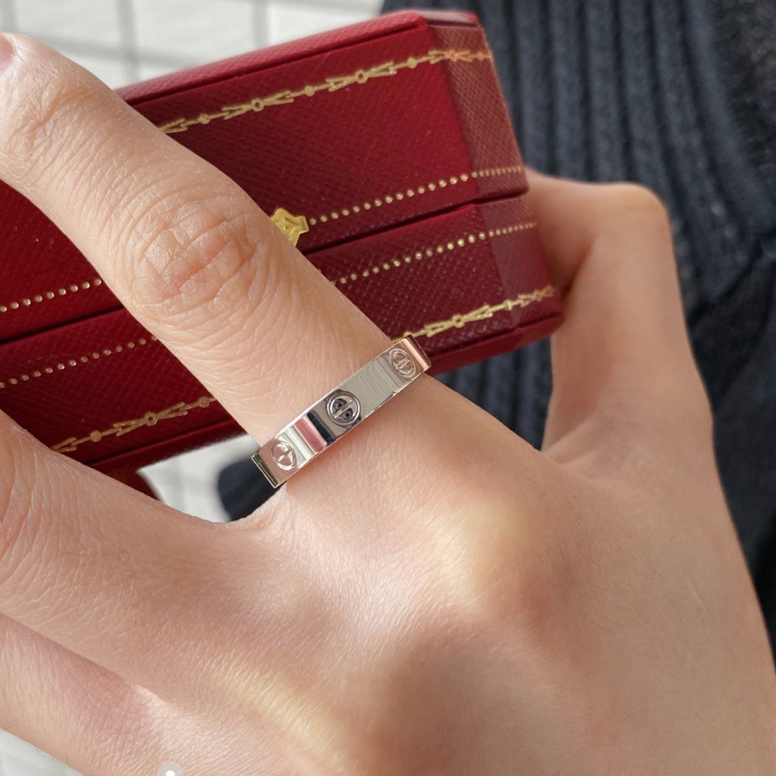 Screw-Motif Band Ring, Small Model, White Gold Tone