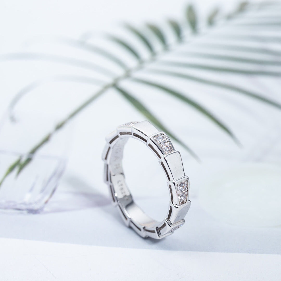 Snake-Scale Ring, White Gold Tone, Stone-Set