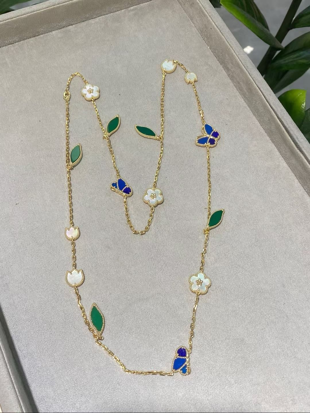 Butterfly Motif Necklace, 15 Motifs, Yellow Gold Tone, Agate