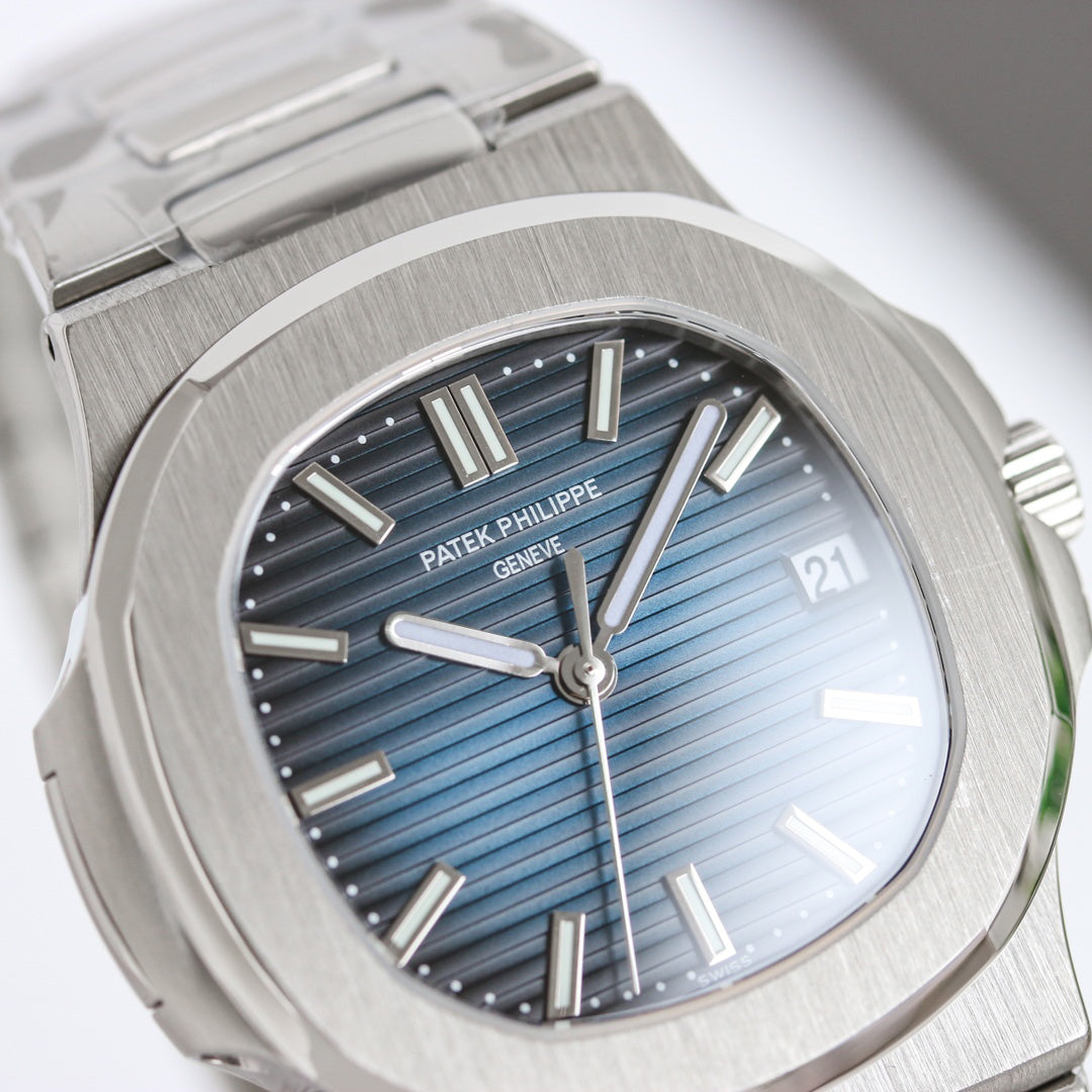 Porthole Case Watch, White Gold Tone, White, 41 mm