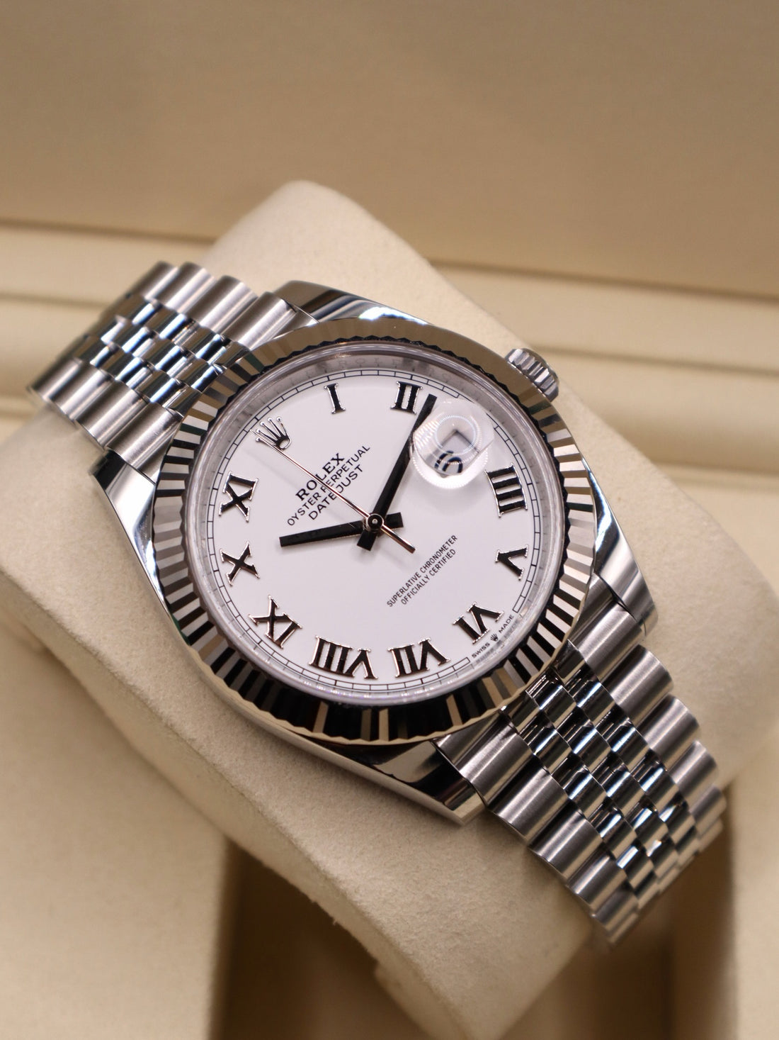 Classic Date Watch, White Gold Tone, Steel, White, 36-41 mm