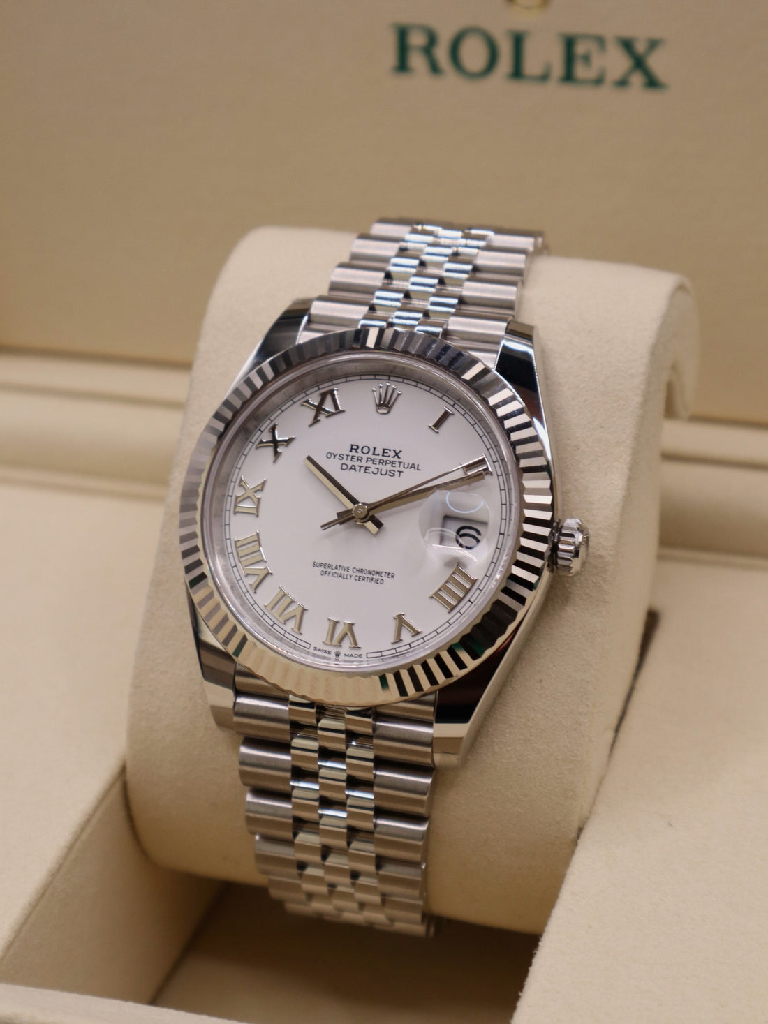 Classic Date Watch, White Gold Tone, Steel, White, 36-41 mm
