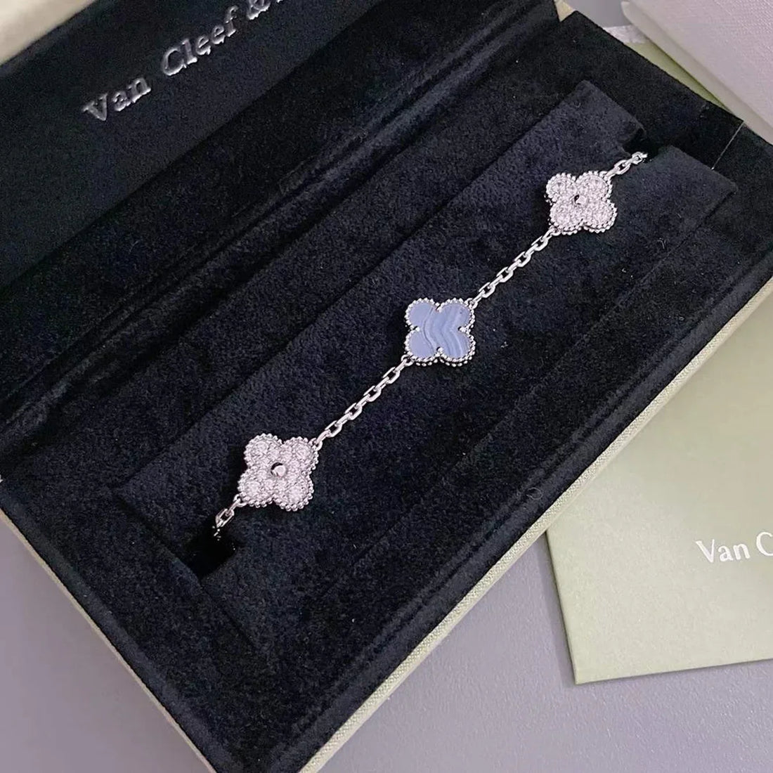Quatrefoil 5 Motifs Bracelet, Purple Chalcedony