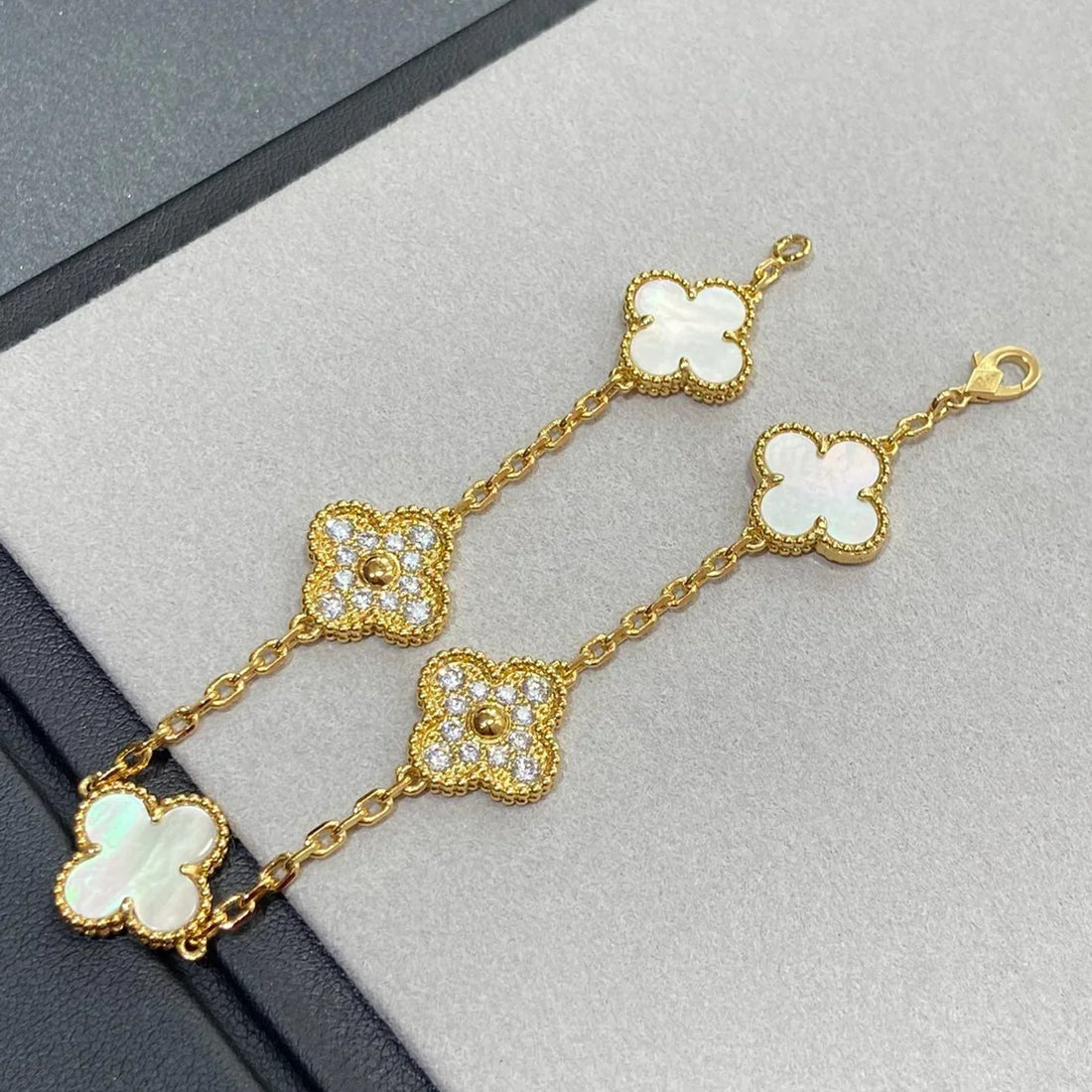 Quatrefoil 5 Motifs Bracelet, White Mother of Pearl