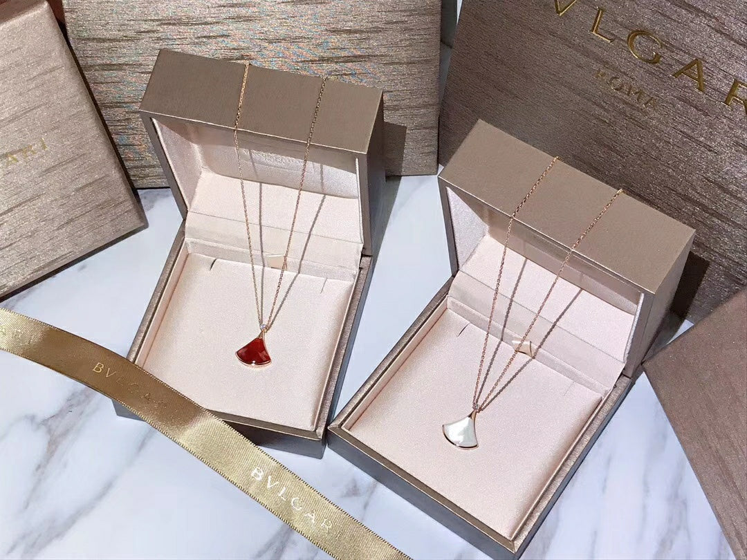 Fan-Motif Necklace, Rose Gold Tone, Stone-Set, Carnelian, Size S