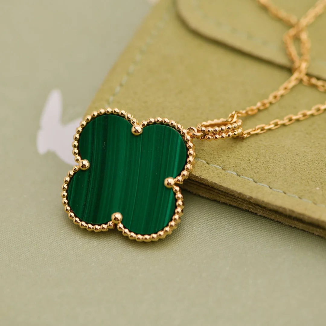 Quatrefoil Long Necklace, 1 Motifs, Yellow Gold Tone, Malachite