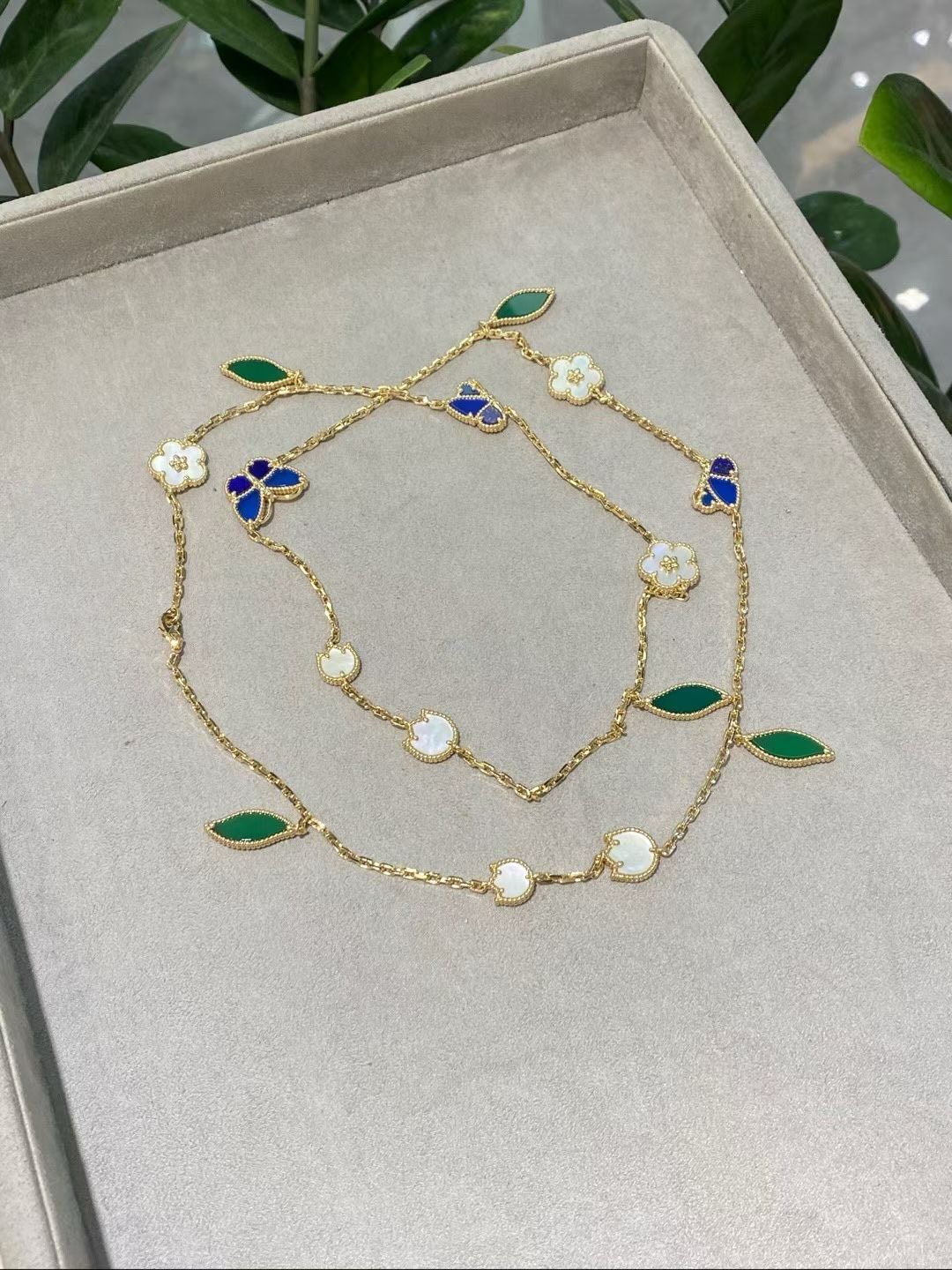 Butterfly Motif Necklace, 15 Motifs, Yellow Gold Tone, Agate
