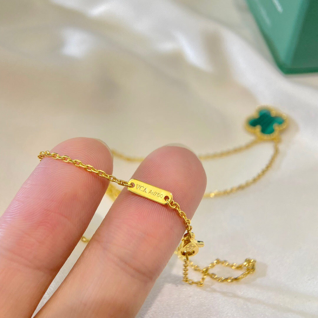 Quatrefoil Pendant Necklace, Yellow Gold Tone, Malachite