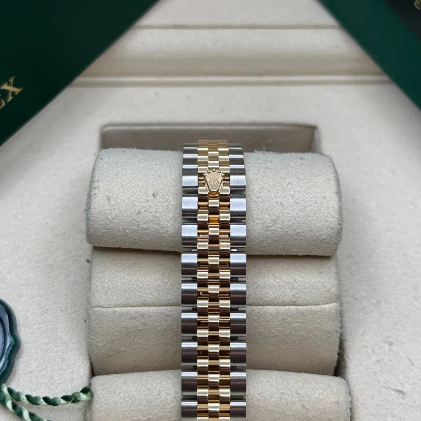 Classic Date Watch, Yellow Gold Tone, Steel, 28 mm