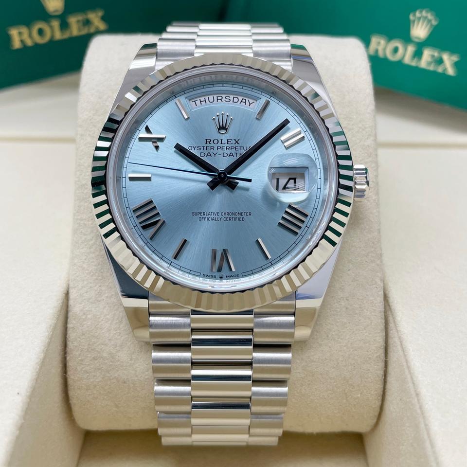 Day and Date Watch, Platinum Tone, 40 mm