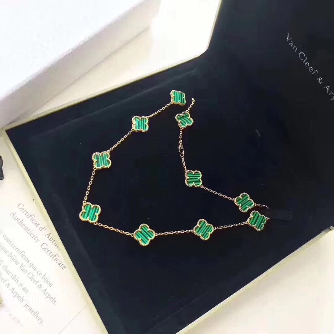 Quatrefoil Pendant Necklace, 10 Motifs, Yellow Gold Tone, Malachite