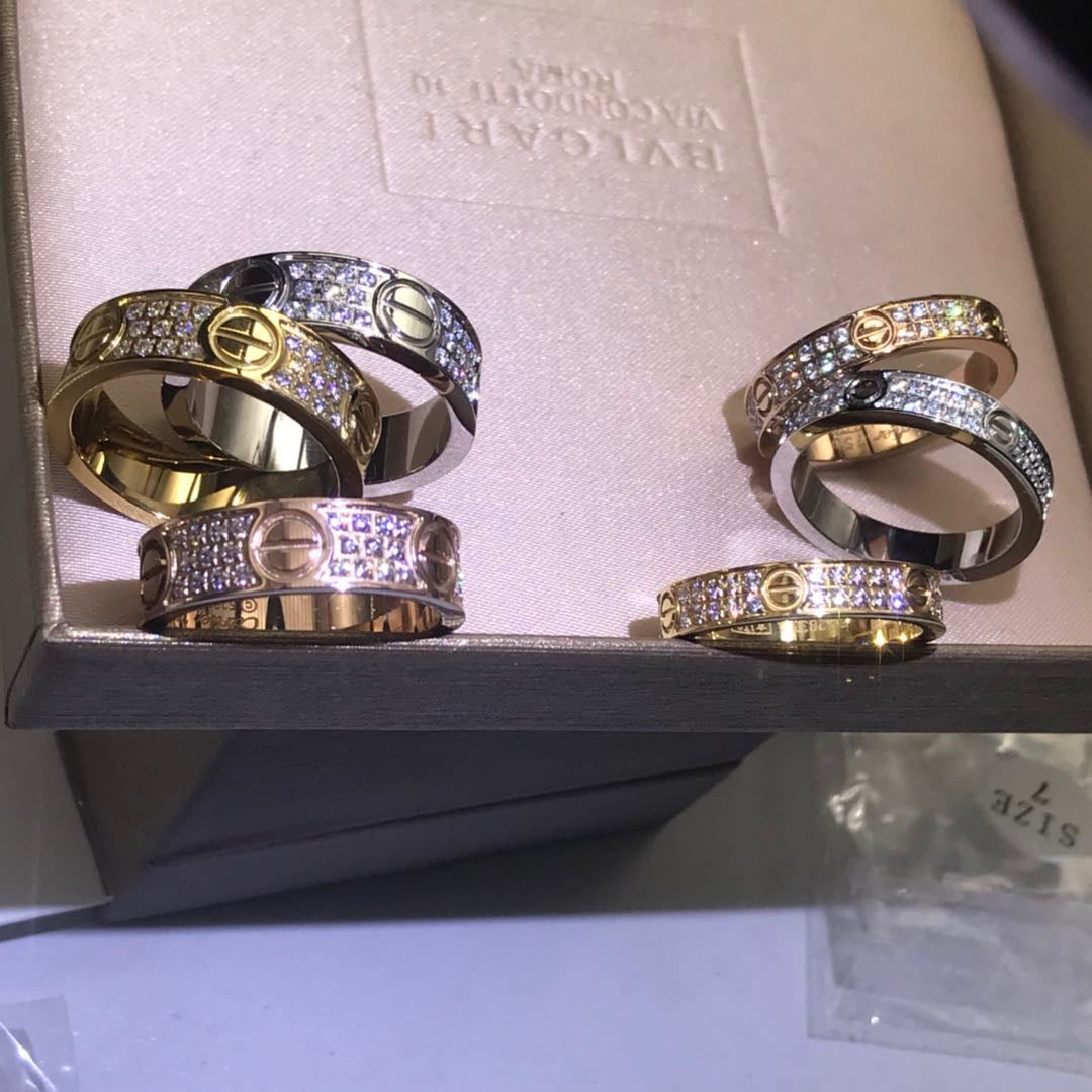 Screw-Motif Band Ring, Stone-Set, White Gold Tone