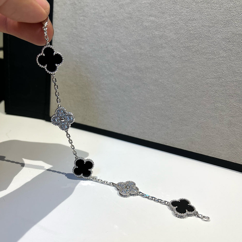 Quatrefoil 5 Motifs Bracelet, Onyx
