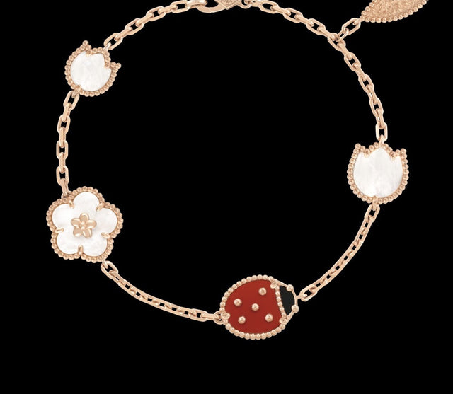 Lucky Spring 5 Motifs Bracelet