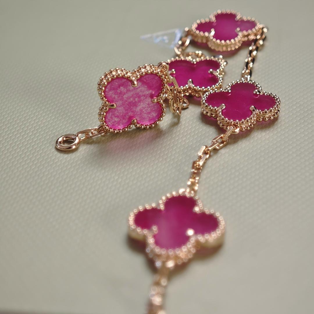 Quatrefoil 5 Motifs Bracelet, Pink Enamel